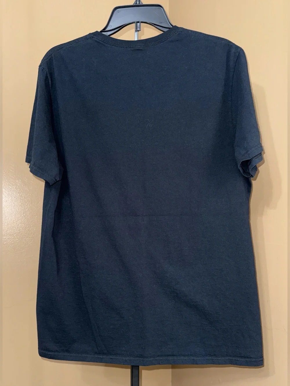 POLAROID ‘Capture and Remember’ Black Tee. Size Large.